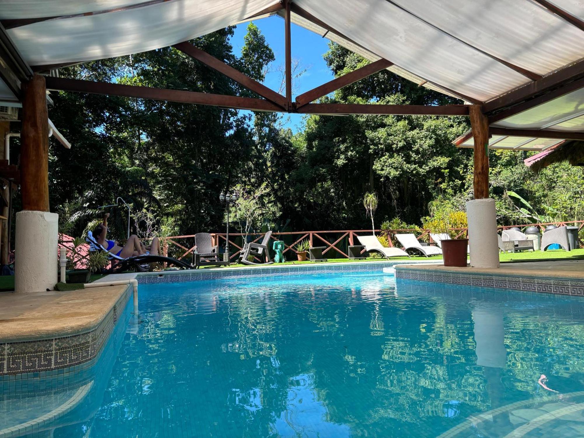 Hotel Bugabutik Puerto Viejo de Talamanca Экстерьер фото