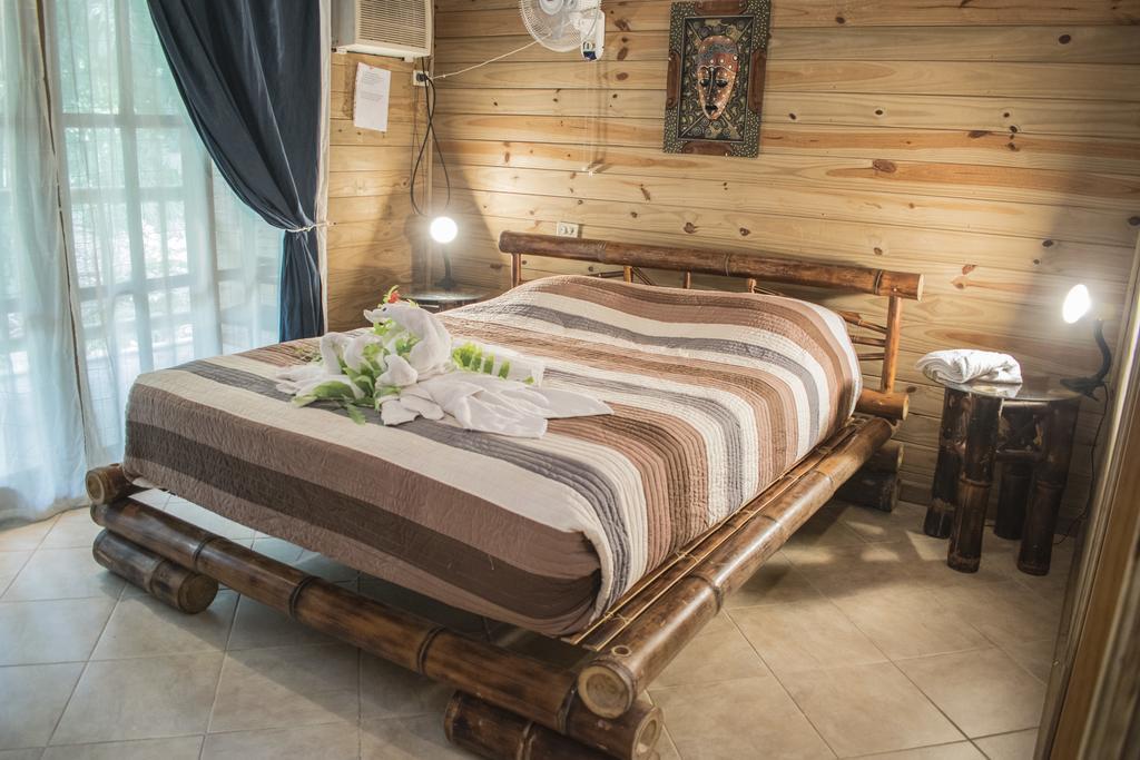 Hotel Bugabutik Puerto Viejo de Talamanca Экстерьер фото