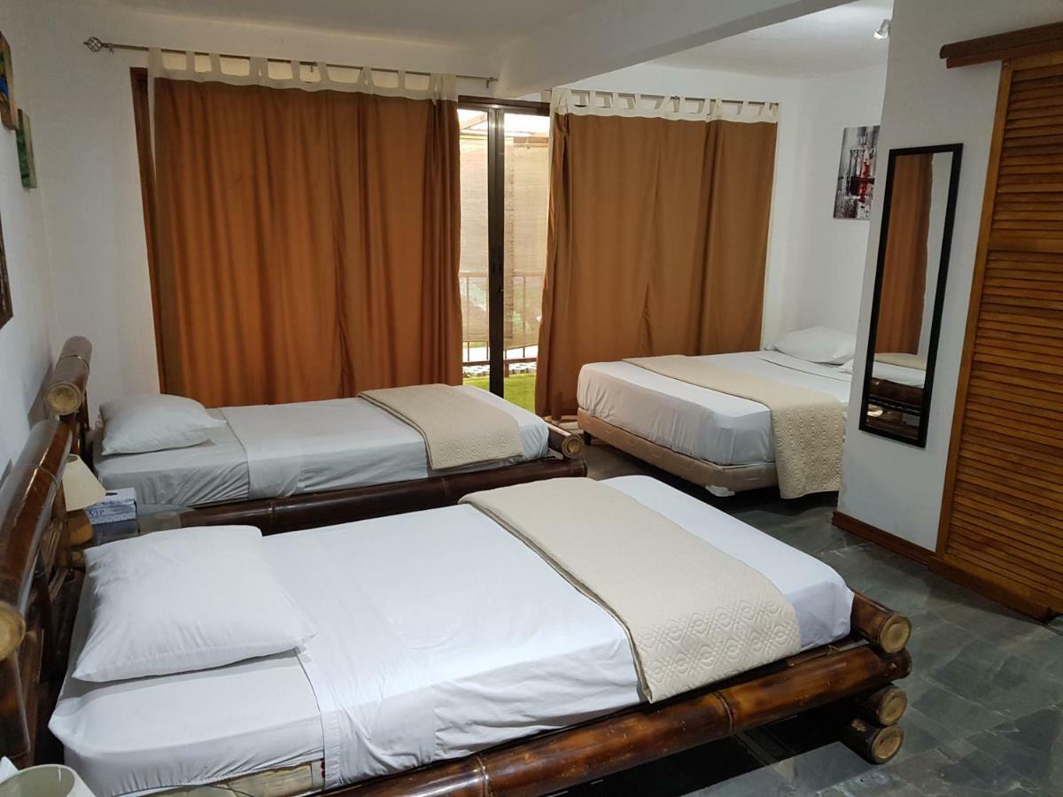 Hotel Bugabutik Puerto Viejo de Talamanca Экстерьер фото